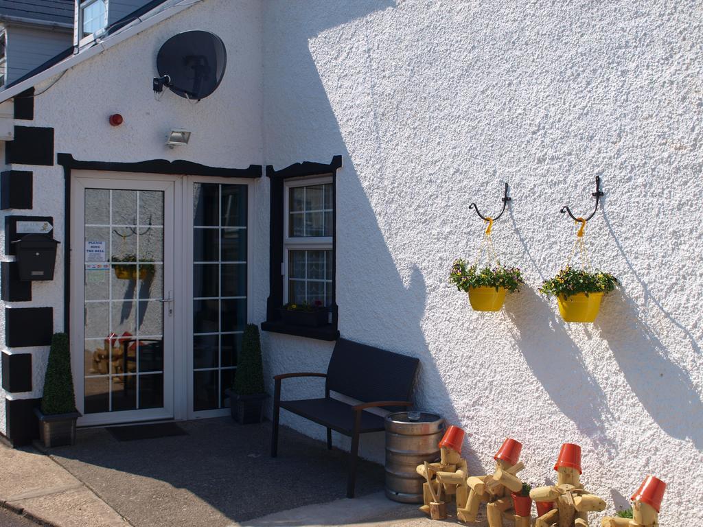 The River House Hostel Dungloe Exterior photo